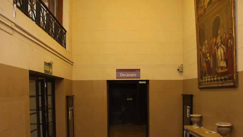 Entrada a Sala de Profesores