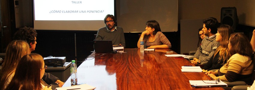 El Centro de Derechos Humanos realizó un taller sobre redacción de ponencias