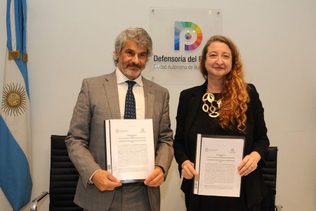 25N: La Facultad firmó un convenio con la Defensoría del Pueblo para la implementación de dos comisiones de práctica profesional que funcionarán en el organismo