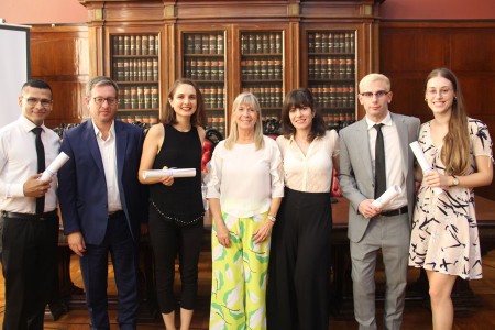 Acto de entrega de certificados de formacin en investigacin jurdica