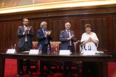 Acto de investidura de Ada Kemelmajer de Carlucci como Doctora Honoris Causa de la UBA