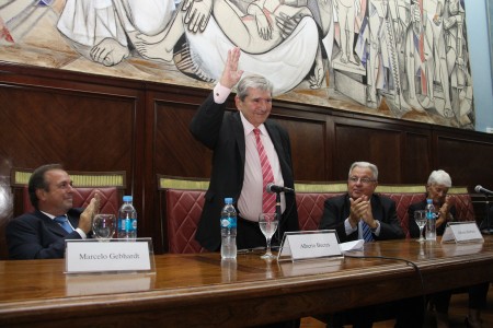 Alberto J. Bueres asumi como decano de la Facultad para el perodo 2018-2022