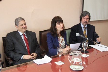 Ceremonia de entrega del diploma de declaración de interés educativo de las actividades del Instituto Gioja