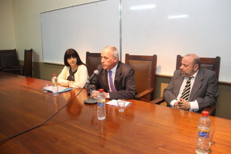 Charla informativa para aspirantes al ingreso de la Carrera de Calgrafo Pblico   