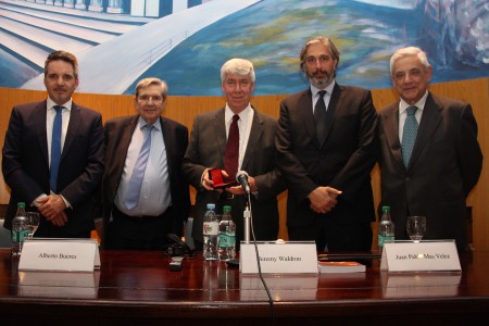 Entrega del doctorado honoris causa a Jeremy Waldron