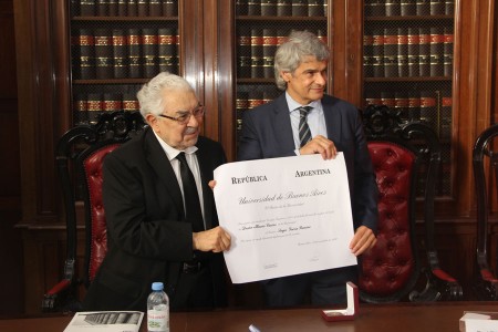 Entrega del doctorado honoris causa a Sergio García Ramírez