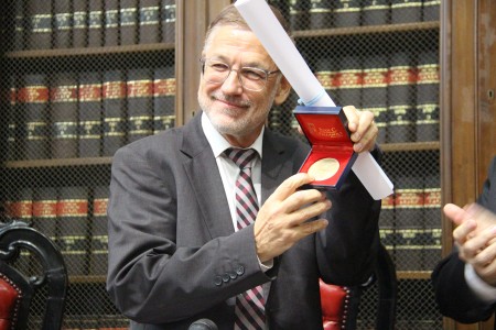 Entrega del doctorado honoris causa al profesor Reto Hilty