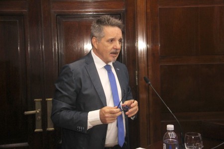 Entrega del doctorado  honoris causa de la UBA a Josep Joan Moreso Mateos