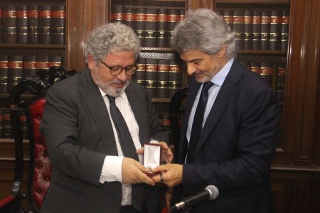 Entrega del doctorado  honoris causa de la UBA a Josep Joan Moreso Mateos
