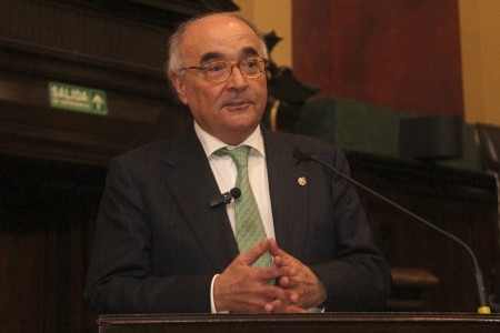 Entrega del Doctorado Honoris Causa de la UBA al Dr. Benigno Pendás García