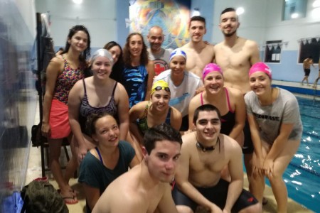 El equipo femenino de la Facultad obtuvo el primer puesto en el Torneo Interfacultades de Natación