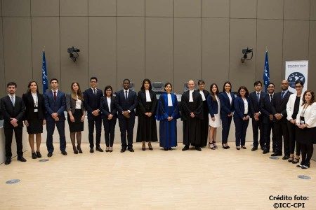 Excelente desempeño del equipo de la Facultad en el Concurso CPI: Simulación Judicial ante la Corte Penal Internacional