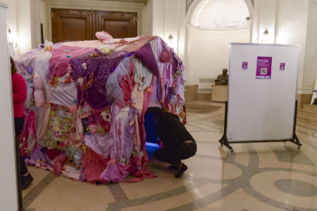 Instalación Artística "Casa Color de Rosa": Previniendo Matrimonios y Uniones Infantiles Tempranas en Argentina
