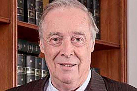 Fallecimiento del profesor consulto titular Toms Hutchinson