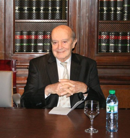 Fallecimiento del profesor emrito y exvicedecano Guillermo R. Moncayo
