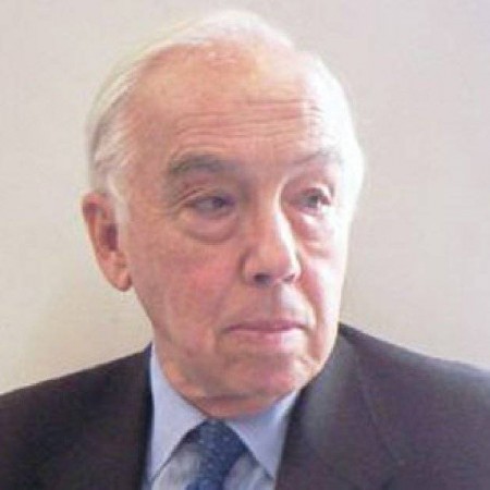 Fallecimiento del profesor emrito Roberto Vernengo