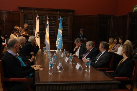 La Facultad firm una carta compromiso junto a representantes de distintos organismos estatales para conformar la Red de Prestadores Jurdicos de la Ciudad Autnoma de Buenos Aires