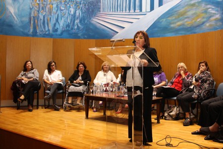 Homenaje de las mujeres a Raúl Alfonsín