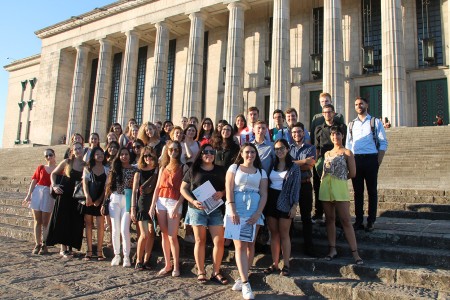 La Dirección de Relaciones Internacionales recibió a las/os estudiantes de intercambio que cursarán el primer cuatrimestre del 2020 en la Facultad
