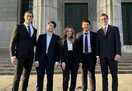 La Facultad seleccion al equipo que participar en la XVI Competencia Internacional de Arbitraje Comercial