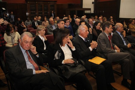 La Universidad de Buenos Aires distinguió a Antonio María Hernández con el diploma de profesor honorario