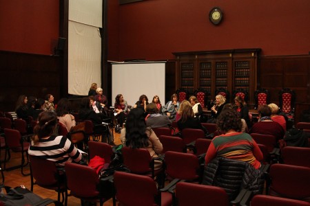 Las mujeres hablamos de salud: somos pacientes, somos integrantes del equipo de salud. Qu nos preocupa?, qu nos ocupa?