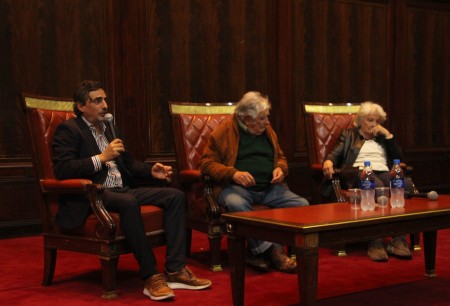 Conferencia de Pepe Mujica y LucÃ­a Topolansky: Los desafÃ­os de la integraciÃ³n latinoamericana