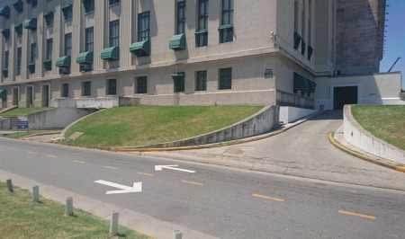 Nuevo acceso a los espacios de estacionamiento debido a las obras del subte 