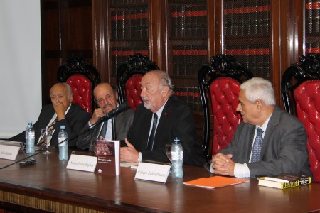 Presagio y poder: un debate sobre el pensamiento mgico en la filosofa y la poltica actual