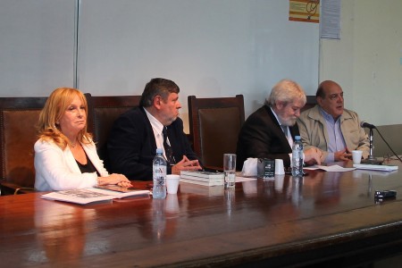 Presentacin del libro El Nacionalsocialismo frente al mundo civilizado, de Mario Sinay
