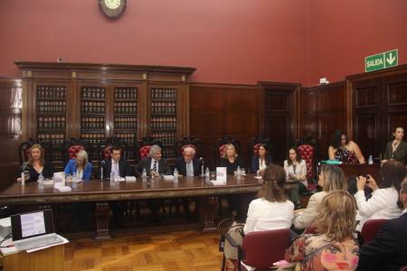 Presentacin del libro Superando desafos: un abordaje integral sobre la mujer en clave de derechos humanos