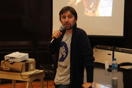 Presentacin del libro Un paso adelante en la defensa de los animales