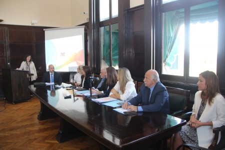 Presentacin y debate sobre "Ley de buen trato, crianza positiva y proteccin integral, contra la violencia hacia nias, nios y adolescentes"