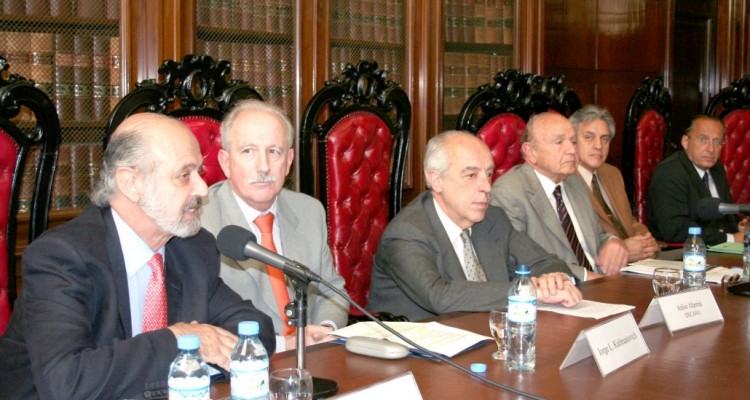 Eduardo Sirkin, Jorge Kielmanovich, Atilio Alterini, Roland Arazi, Osvaldo Gozani y Jorge W. Peyrano