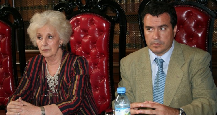 Estela de Carlotto y Javier Calvio Pasos