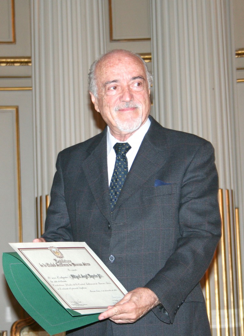 Miguel ngel Espeche Gil