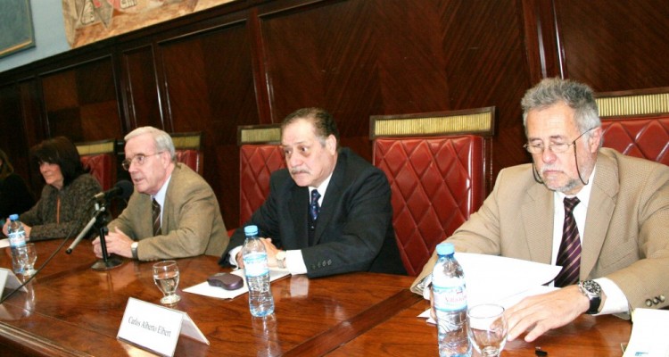 Lucila Larrandart, Tulio Ortiz, Carlos Elbert y Julio Virgolini