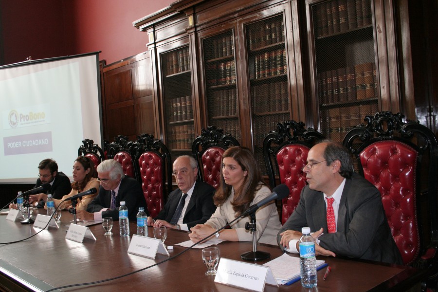 Julin Costbile, Rina Barbieri, Enrique V. del Carril, Atilio Alterini, Varina Suleiman y Martn Zapiola Guerrico