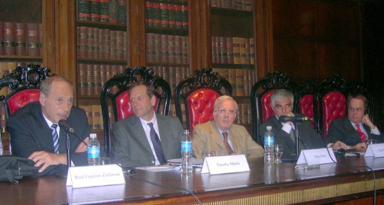Eugenio R. Zaffaroni, Timothy Martin, Tulio Ortiz, Jorge Bercholc y George Anderson