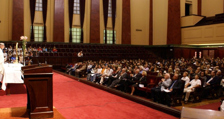 Misa y oracin interreligiosa en la Facultad de Derecho