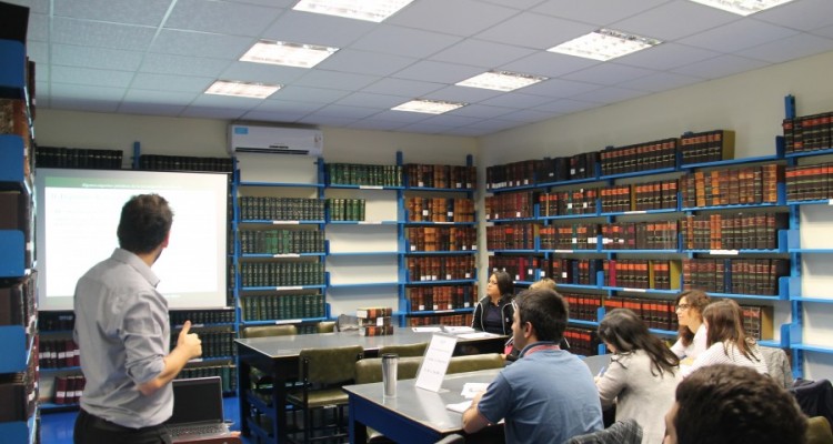 Biblioteca  Bases de datos en lnea