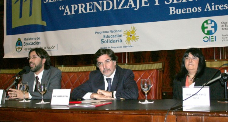 Sergio Rial, Alberto Sileoni y Mara Nieves Tapia