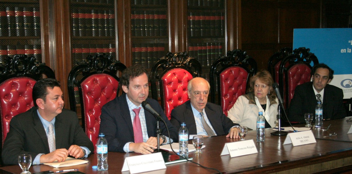 Francisco Ciscomani Freaner, Antonio Troncoso Reigada, Atilio A. Alterini, Alicia Pierini y Ral G. Ferreyra