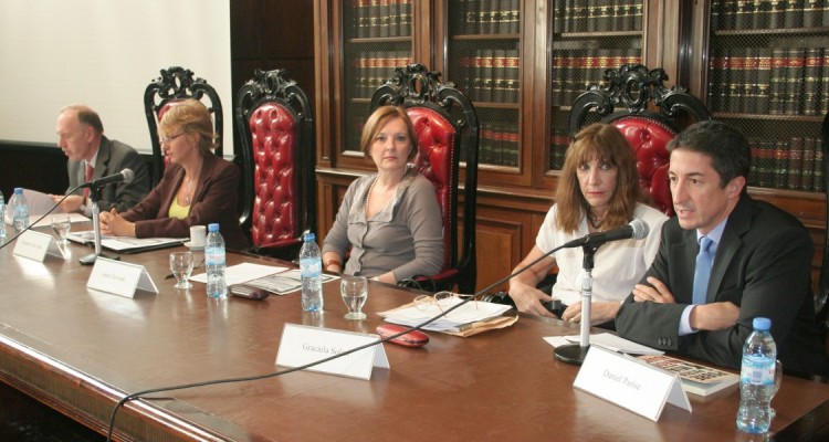 Jos Luis Monti, Alejandra Gils Carb, Isabel Novosad, Graciela Solari y Daniel O. Parise