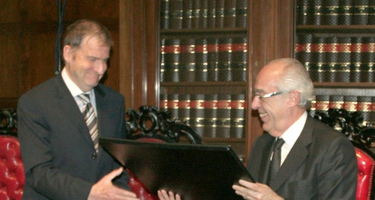 Peter Hberle y Atilio Alterini