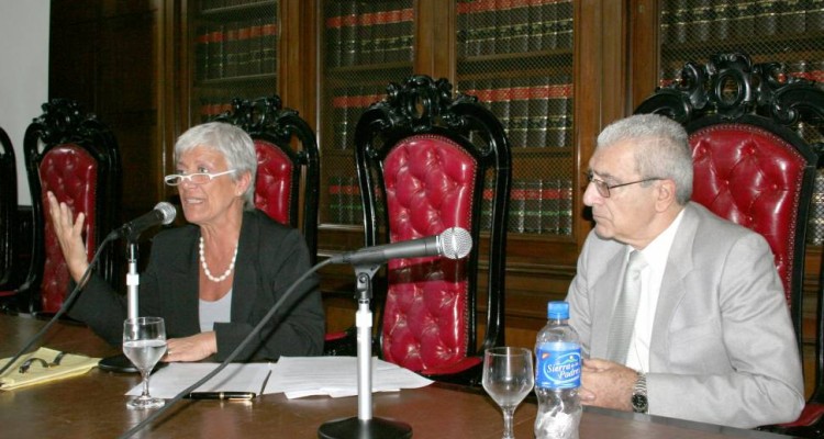 Mnica Pinto y Rolando Chirico