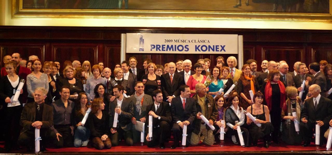 La Fundacin Konex contina con su trabajo dirigido a estimular y promover aquellas iniciativas de jerarqua cientfica, artstica, filantrpica, cultural y deportiva