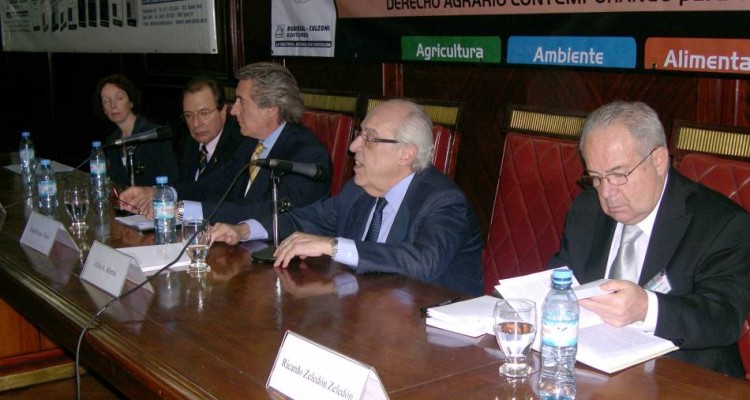 Jorge A. Franza, Daniel R. Vtolo, Atilio A. Alterini, Ricardo Zeledn Zeledn y Miguel ngel de la Torre Mayoraz