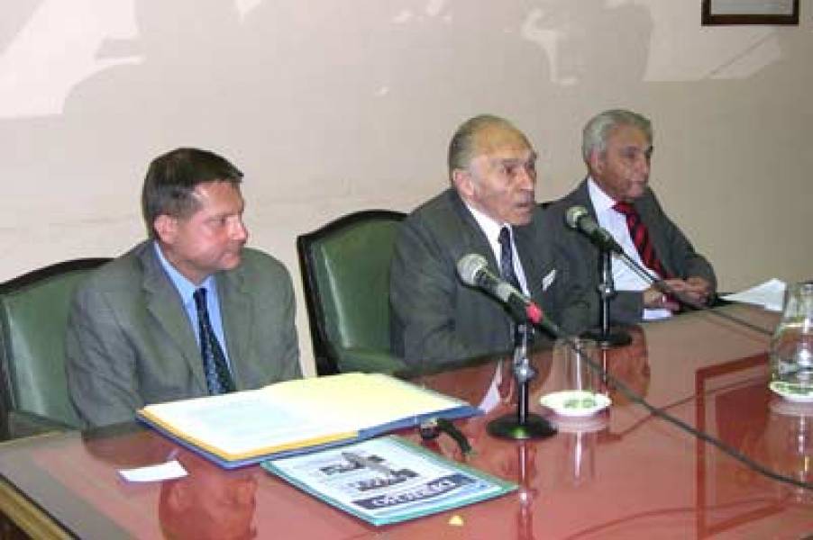 Teodoro Hampe Martnez, Abelardo Levaggi y Bernardino Bravo Lira