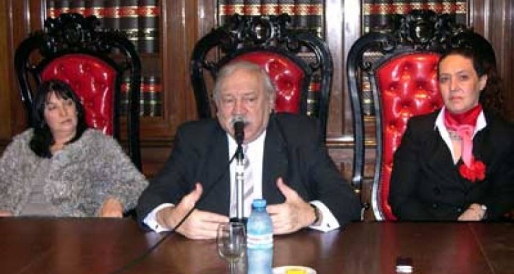 Anala Ms, Eduardo ngel Russo y Mara de la Cruz Ceballos Arenas